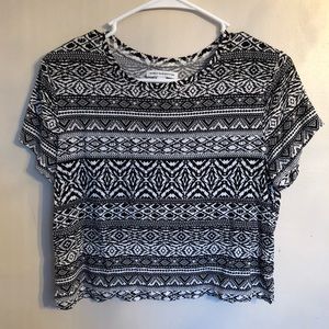 5/$25 🚨LAST CHANCE🚨 Soft crop top